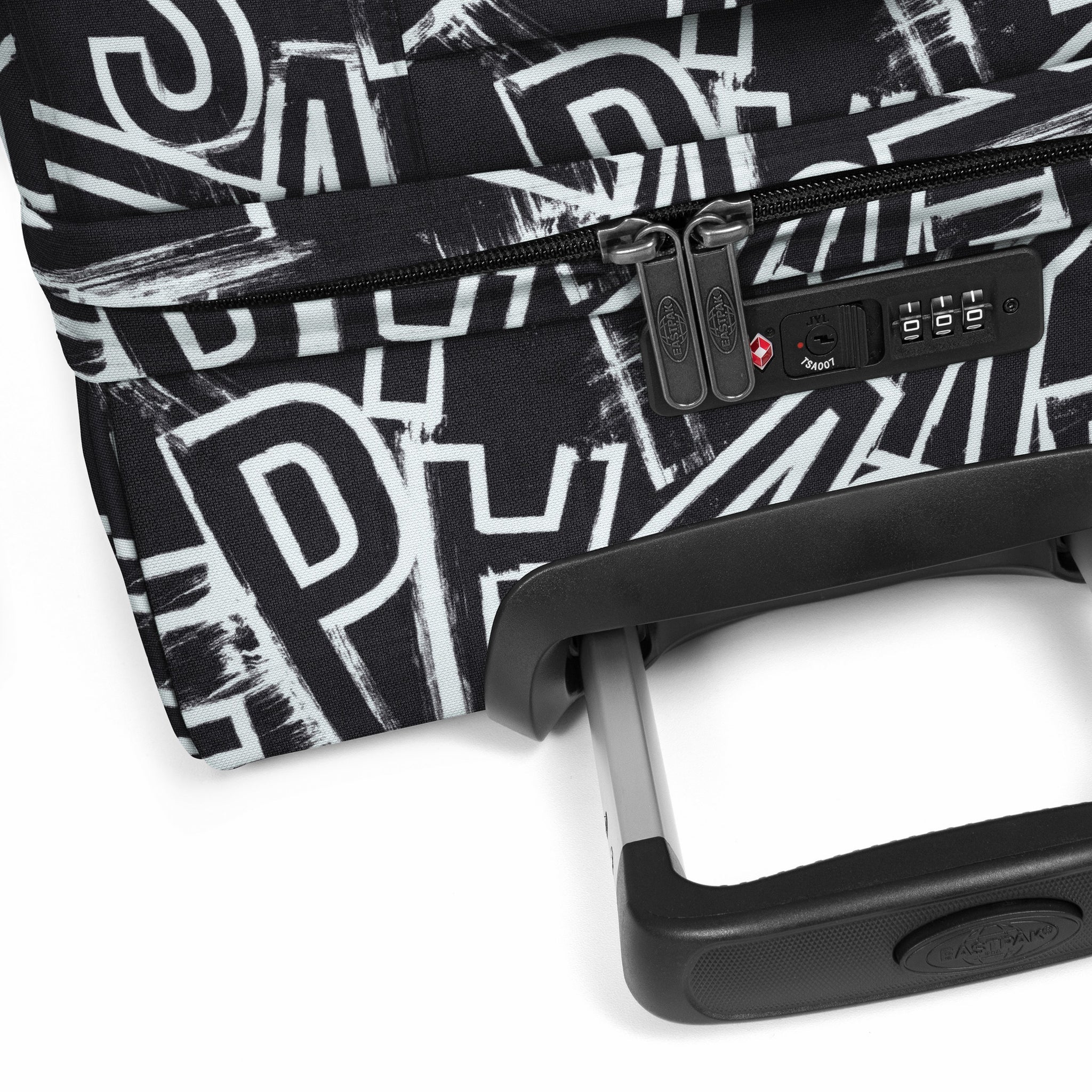 حقيبة سفر إيست باك ترانزيت آر إم إي بي ليتر بلاك متوسطة وناعمة - EK0A5BA82O01