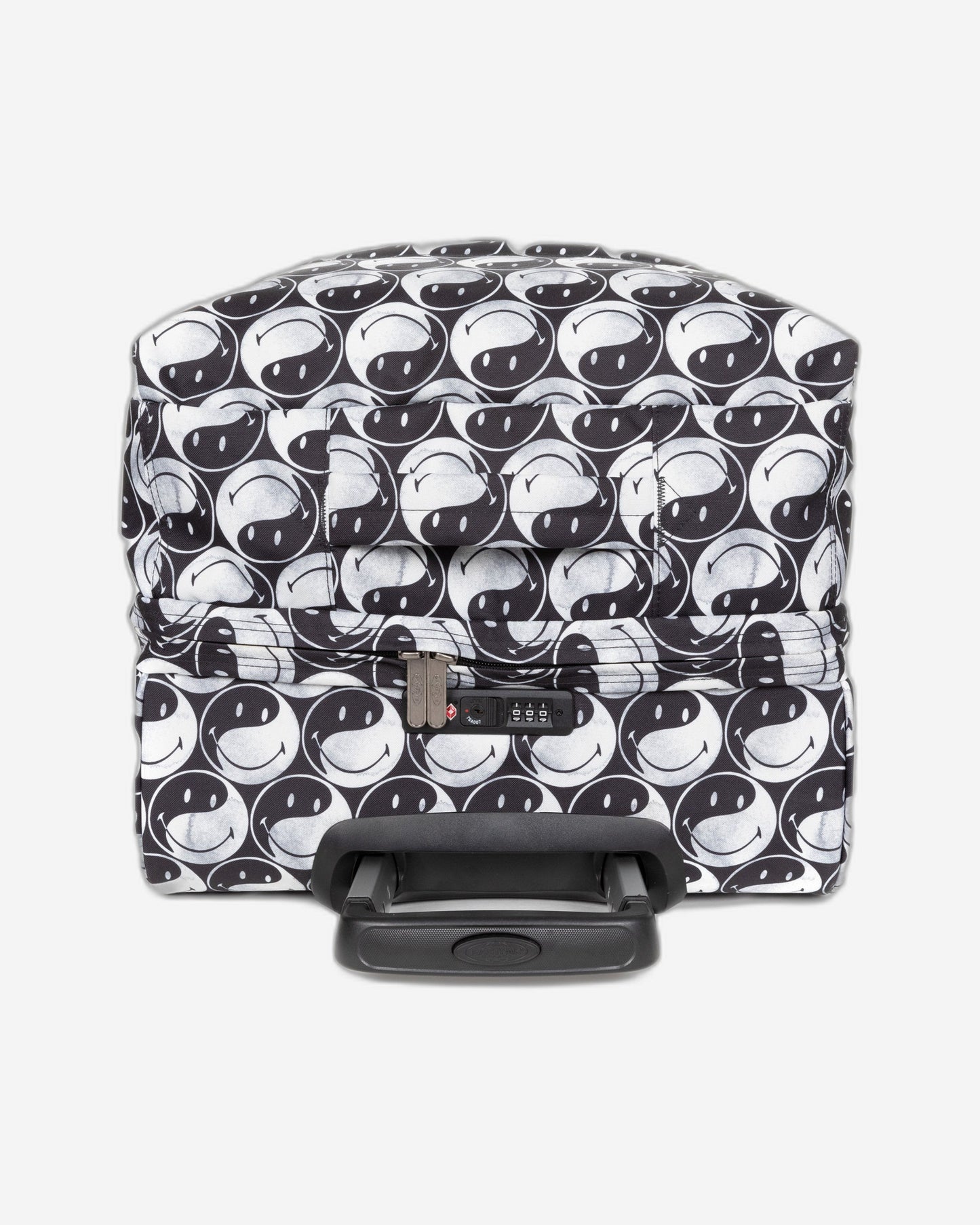 حقيبة سفر متوسطة الحجم من إيستباك ترانزيت، لون أسود، بتصميم مبتسم.