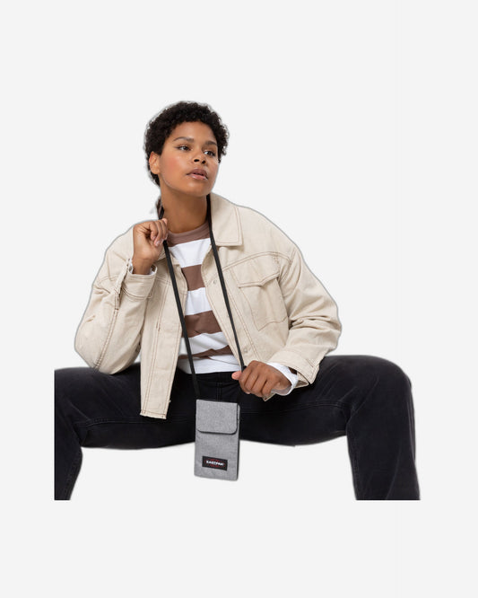 حقيبة دالر صغيرة من إيست باك بلون رمادي الأحد - EK0A5BE73631