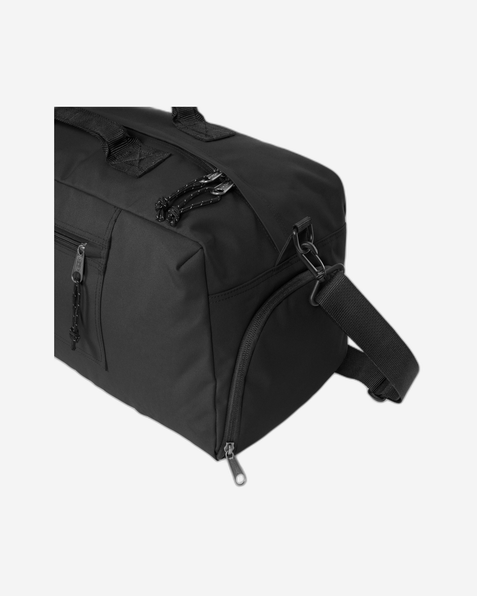 حقيبة دافل إيست باك دافل آر إل سوداء كبيرة - EK0A5BER008