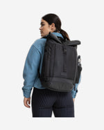 حقيبة ظهر كبيرة بمعطف تيكوم رول Cnnct من إيستباك - EK0A5BFN80W1