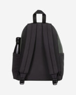 حقيبة ظهر Eastpak Padded Pocket'R RW للكمبيوتر المحمول متوسطة الحجم باللون الكاكي - EK0A5BFT4E8