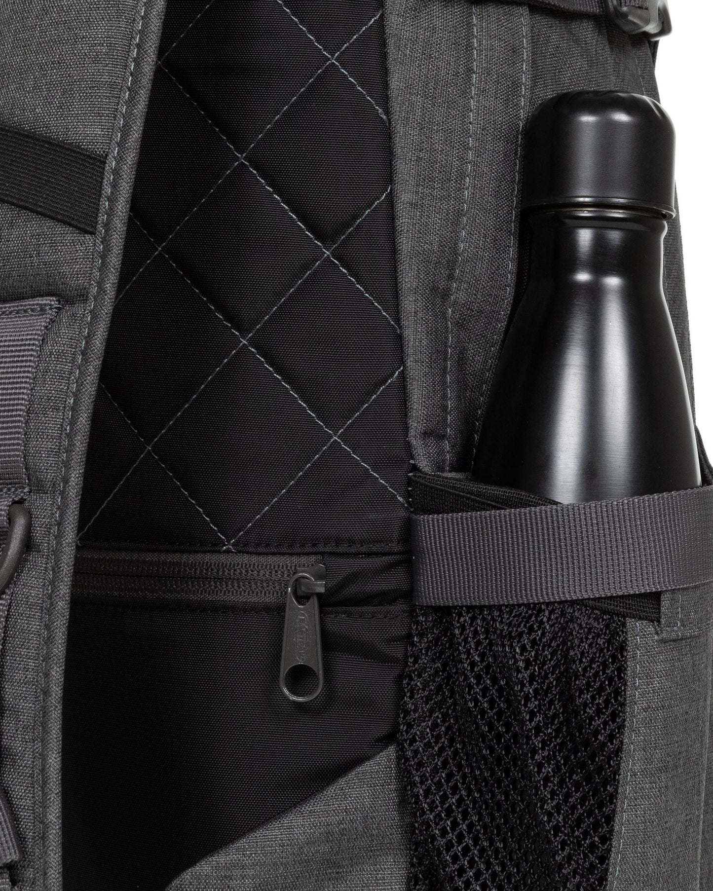 حقيبة ظهر للكمبيوتر المحمول متوسطة الحجم من Eastpak Gerys CS Black Denim2 - EK0A5BFZ0B41