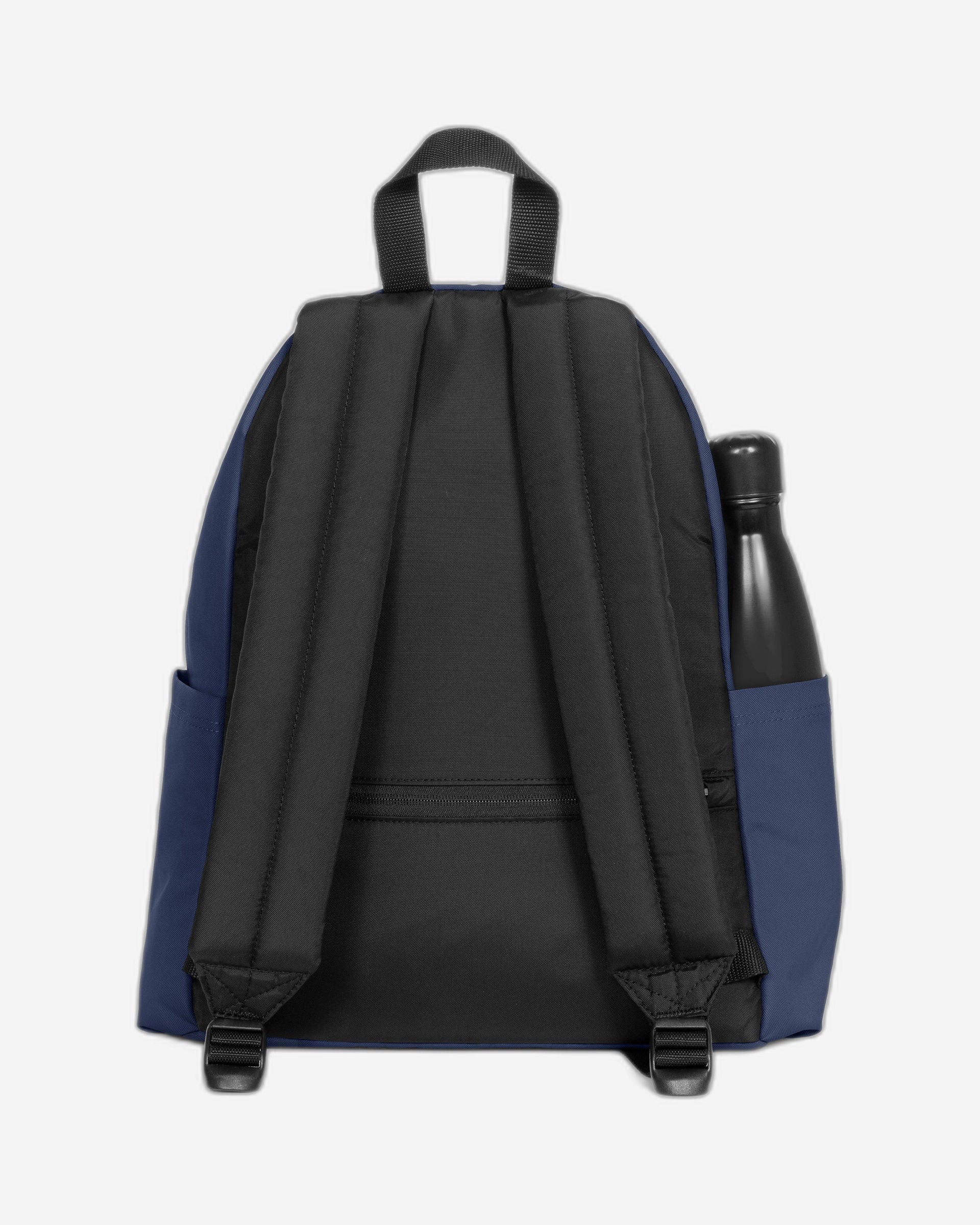 حقيبة ظهر Eastpak Day Pak'R Boat Navy متوسطة الحجم مع حامل زجاجات وجيب للكمبيوتر المحمول - EK0A5BG40O21