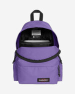 حقيبة ظهر Eastpak Day Pak'R Petal Lilac متوسطة الحجم مع حامل زجاجات وجيب للكمبيوتر المحمول - EK0A5BG40O51