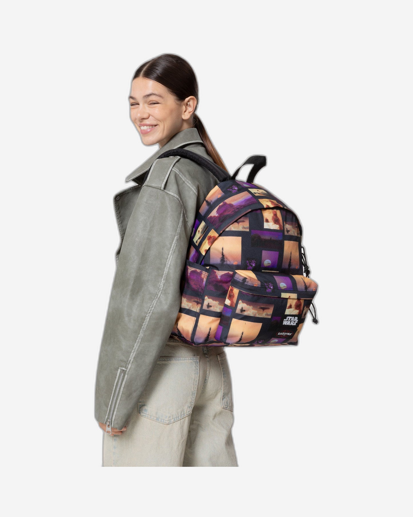 حقيبة ظهر إيستباك داي باك آر ستار وورز لاندسكيب الرمادية