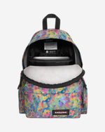حقيبة ظهر Eastpak Day Pak'R Flowerblur Mix متوسطة الحجم مع حامل زجاجات وجيب للكمبيوتر المحمول - EK0A5BG42O51