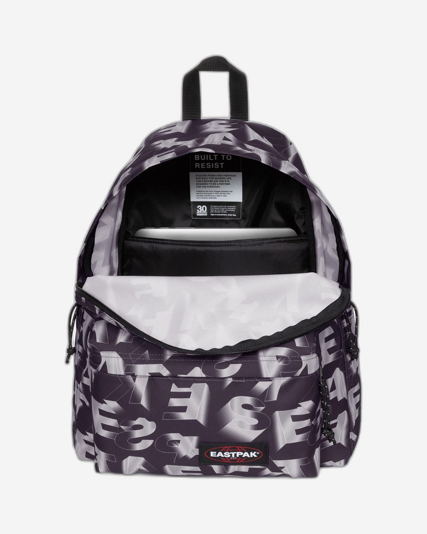 حقيبة ظهر متوسطة الحجم سوداء اللون من إيستباك داي باك آر بلوكتايب