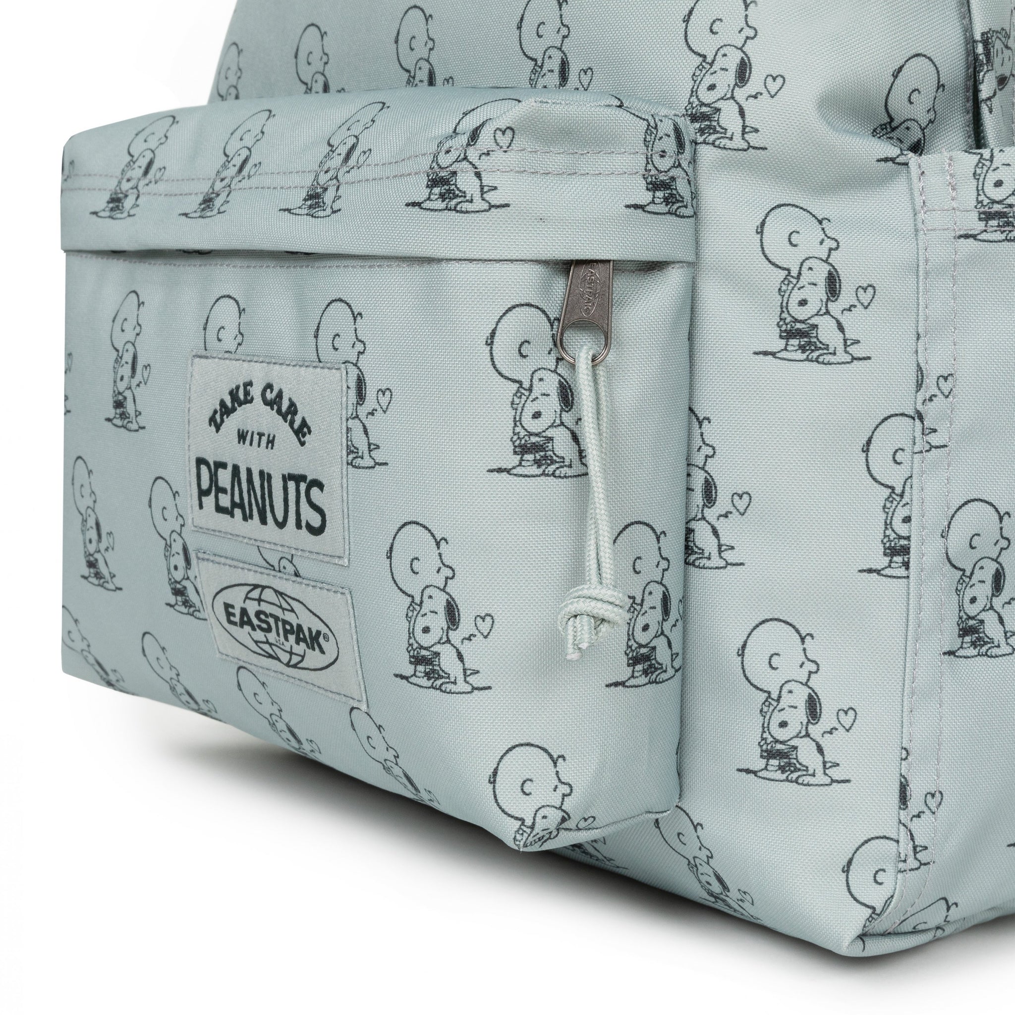 حقيبة ظهر Eastpak Day Pak'R Peanuts Mint متوسطة الحجم مع حامل زجاجات وجيب للكمبيوتر المحمول - EK0A5BG46O81