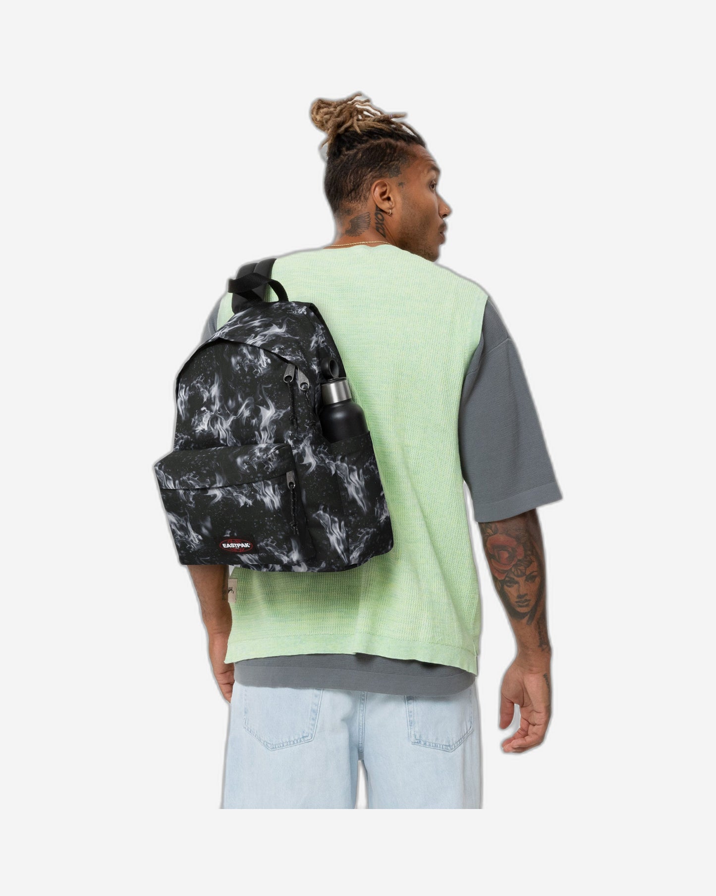 حقيبة ظهر Eastpak Day Pak'R Flame Dark متوسطة الحجم - EK0A5BG47J31