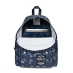 حقيبة ظهر Eastpak Day Pak'R Peanuts Navy متوسطة الحجم مع حامل زجاجات وجيب للكمبيوتر المحمول - EK0A5BG47O01