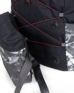 حقيبة ظهر Eastpak Padded Mount Lab Mount Lab كبيرة للكمبيوتر المحمول باللون الأسود - EK0A5BG79D2