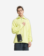 حقيبة إيست باك أب باوتش سوداء صغيرة محببة - EK0A5BGE9E81