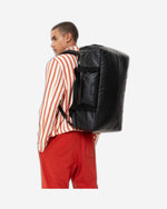 حقيبة دافل صغيرة من إيست باك تارب دافل إس تارب سوداء اللون - EK0A5BHMO131