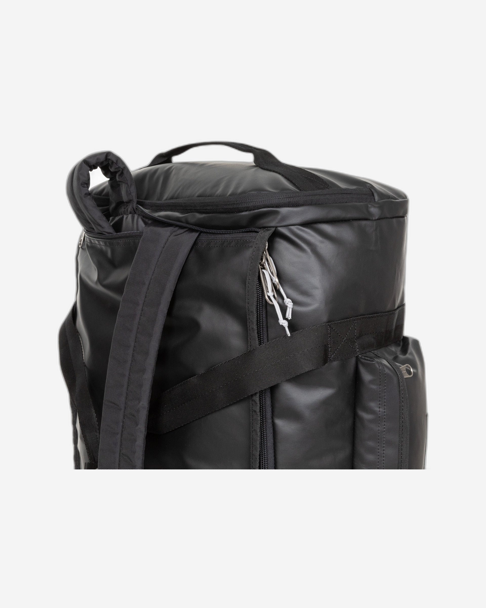 حقيبة دافل صغيرة من إيست باك تارب دافل إس تارب سوداء اللون - EK0A5BHMO131