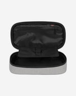 حقيبة إيست باك بيضاوية شبكية رمادية ثلجية متوسطة الحجم - EK0A5BIO0O11