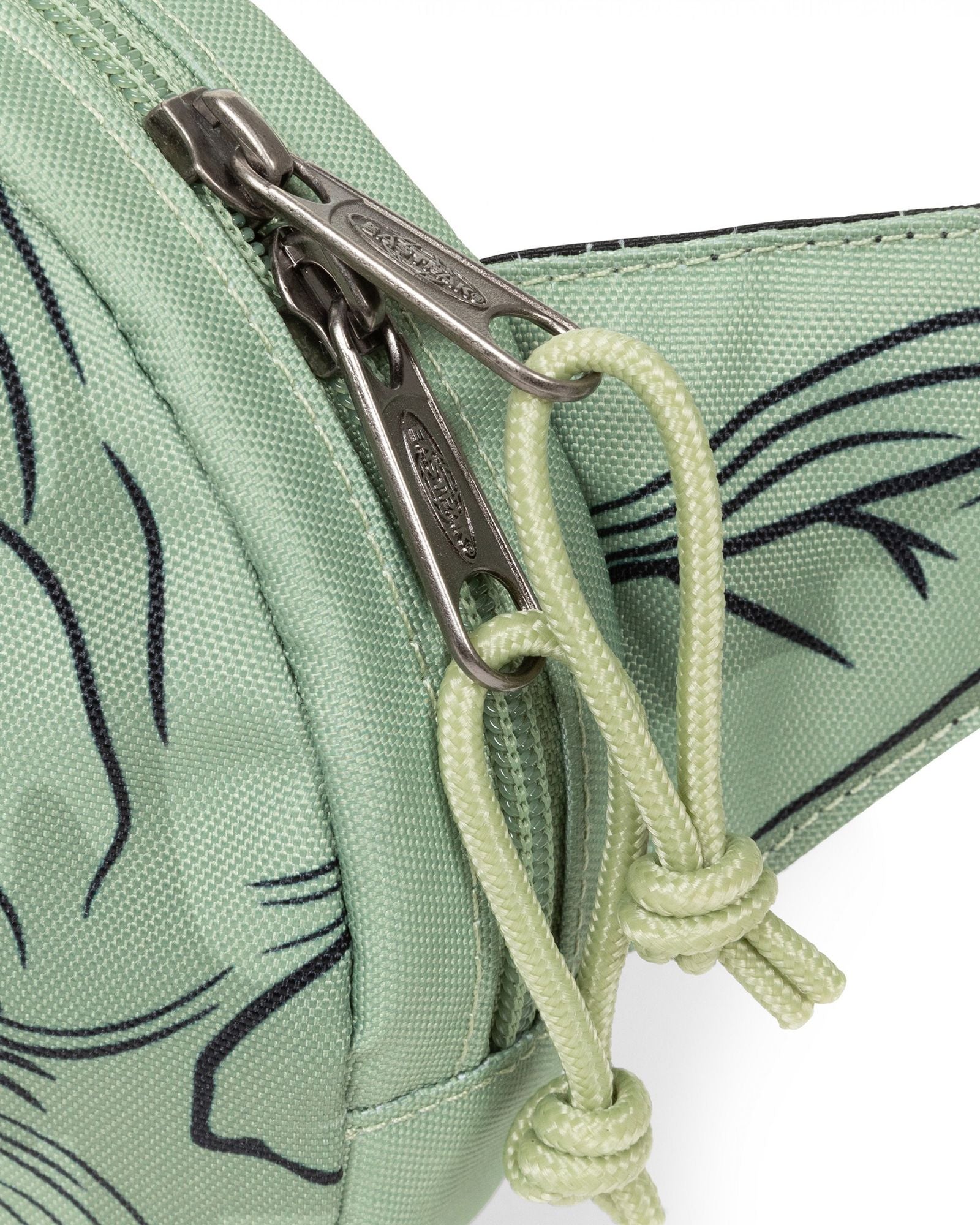 حقيبة إيست باك يودا ستار وورز الخضراء - EK0A5BJ91Q61