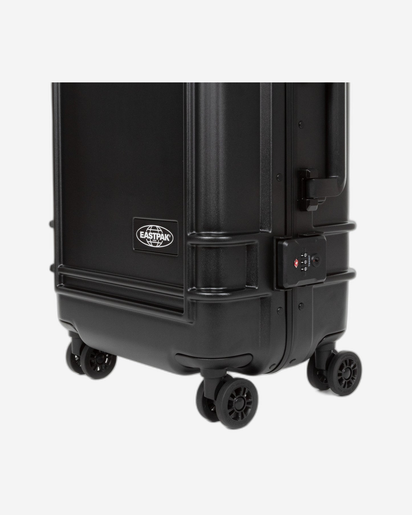 حقيبة إيستباك ريزيست الصلبة غير المخصصة للأمتعة