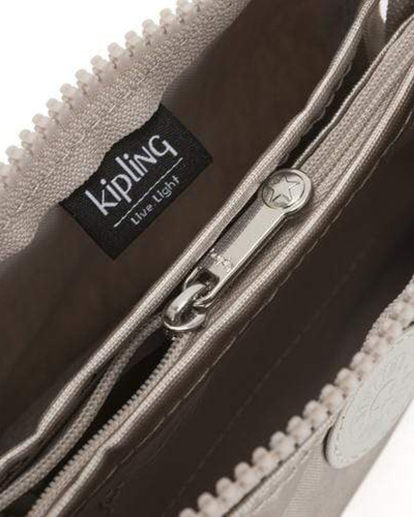 محفظة كيبلينج كرييتيفيتي إس المعدنية الصغيرة المضيئة C215205-48I