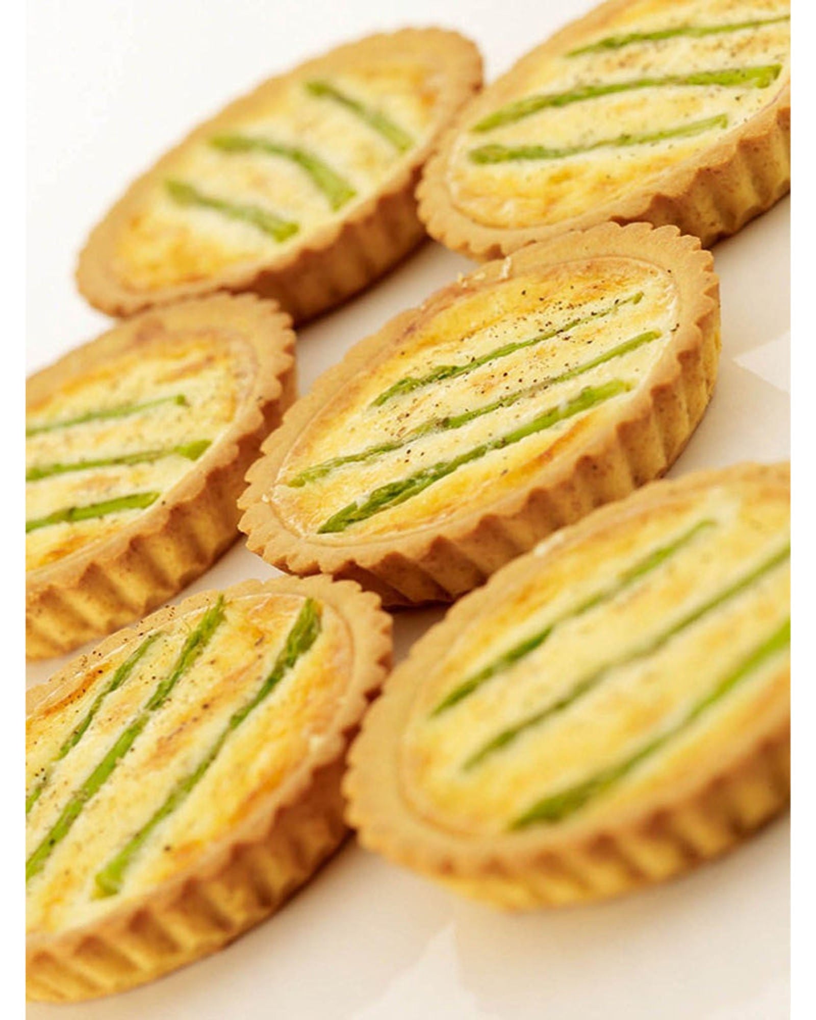 مجموعة قوالب كيك فلان/تارت صغيرة من كي سي، 4 قطع غير لاصقة