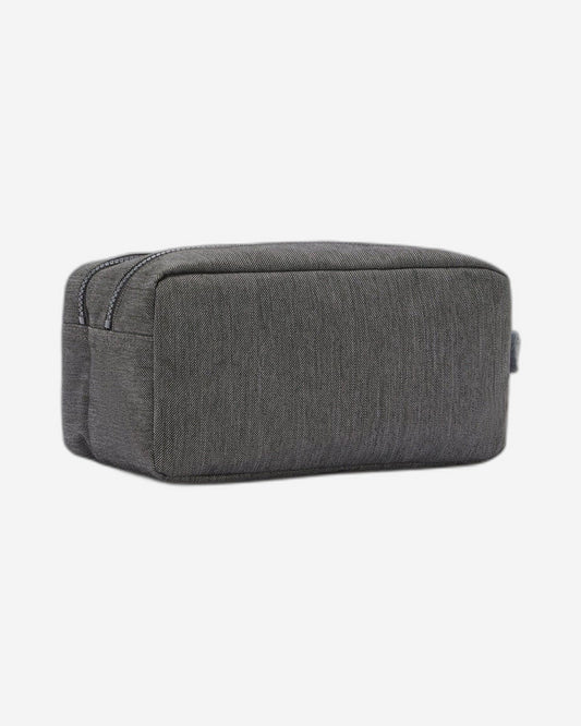 حقيبة أدوات الزينة متوسطة الحجم من كيبلينج أغوت بلاك بيبيري C2I3980-78S