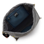 حقيبة ظهر Kipling Supertaboo Back To Grey متوسطة الحجم مزودة برباط 09487-1DX