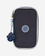 حافظة أقلام كيبلينج فانتسي بلو متوسطة الحجم، ٥٠ قلمًا، C210999-8FB