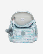 حقيبة ظهر صغيرة بسحاب من كيبلينج سيتي بطبعة أوراق النخيل I3735-3QN