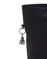 حقيبة Kipling Colissa Up Cosmic Black Quilt كبيرة الحجم I3866-95R