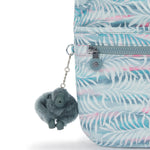 حقيبة كروس بودي متوسطة الحجم من كيبلينج أرتو بنقشة أوراق النخيل I4854-3QN