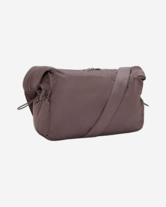 حقيبة كتف Kipling Gwyn Simply Mocha كبيرة I5823-7DG