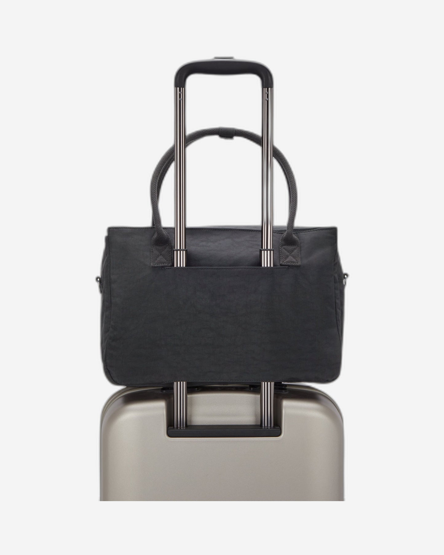 حقيبة عمل صغيرة سوبروركر إس سوداء من كيبلينج C2I6134-P39