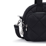 حقيبة كتف متوسطة الحجم من Kipling Cool Defea Cosmic Black Quilt I6560-95R
