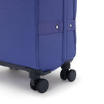 حقيبة كيبلينج سبونتانيوس متوسطة الحجم بعجلات بلون أزرق محيطي I6918-24U