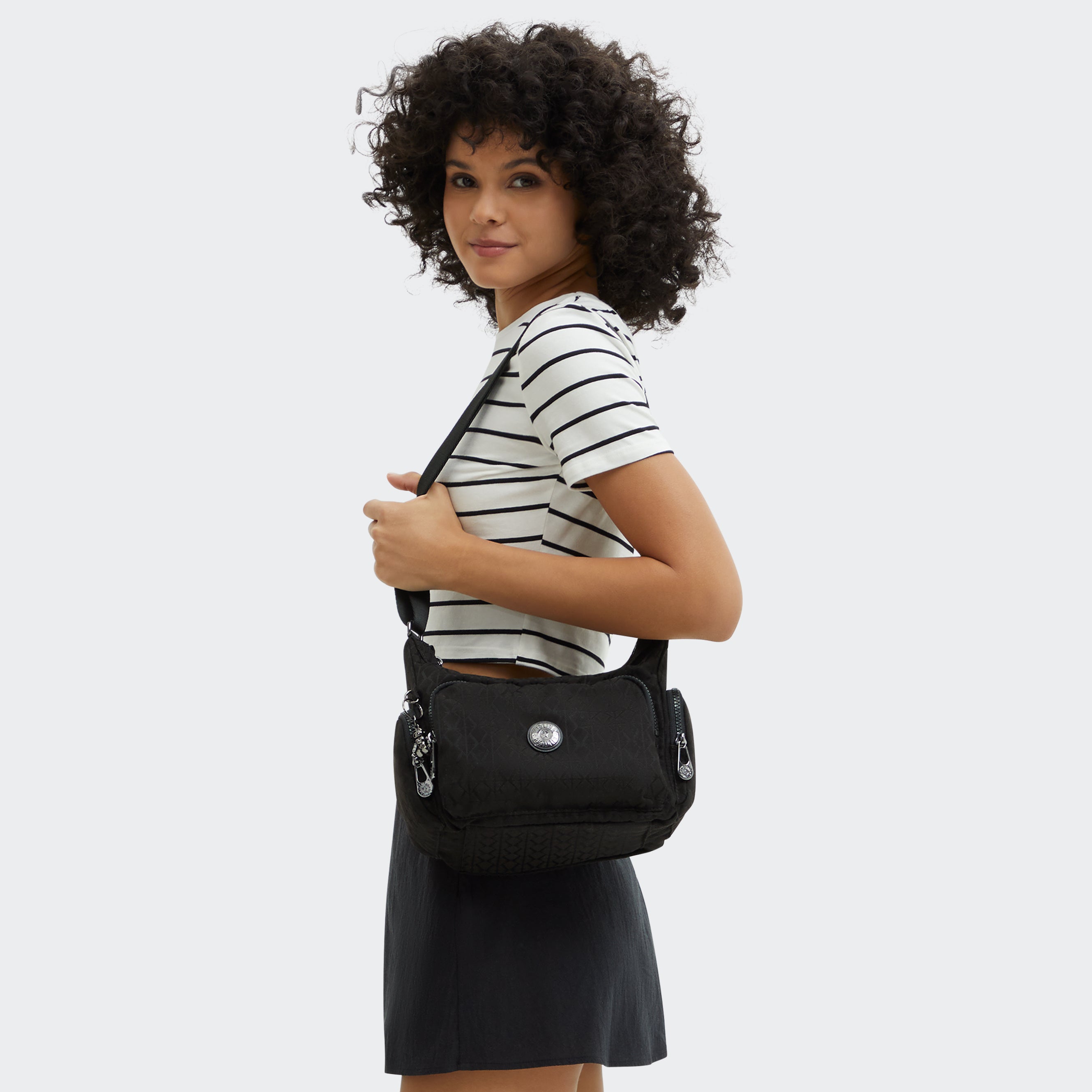 حقيبة كتف متوسطة الحجم من كيبلينج غاب إس - علامة سوداء - I7101-Y12