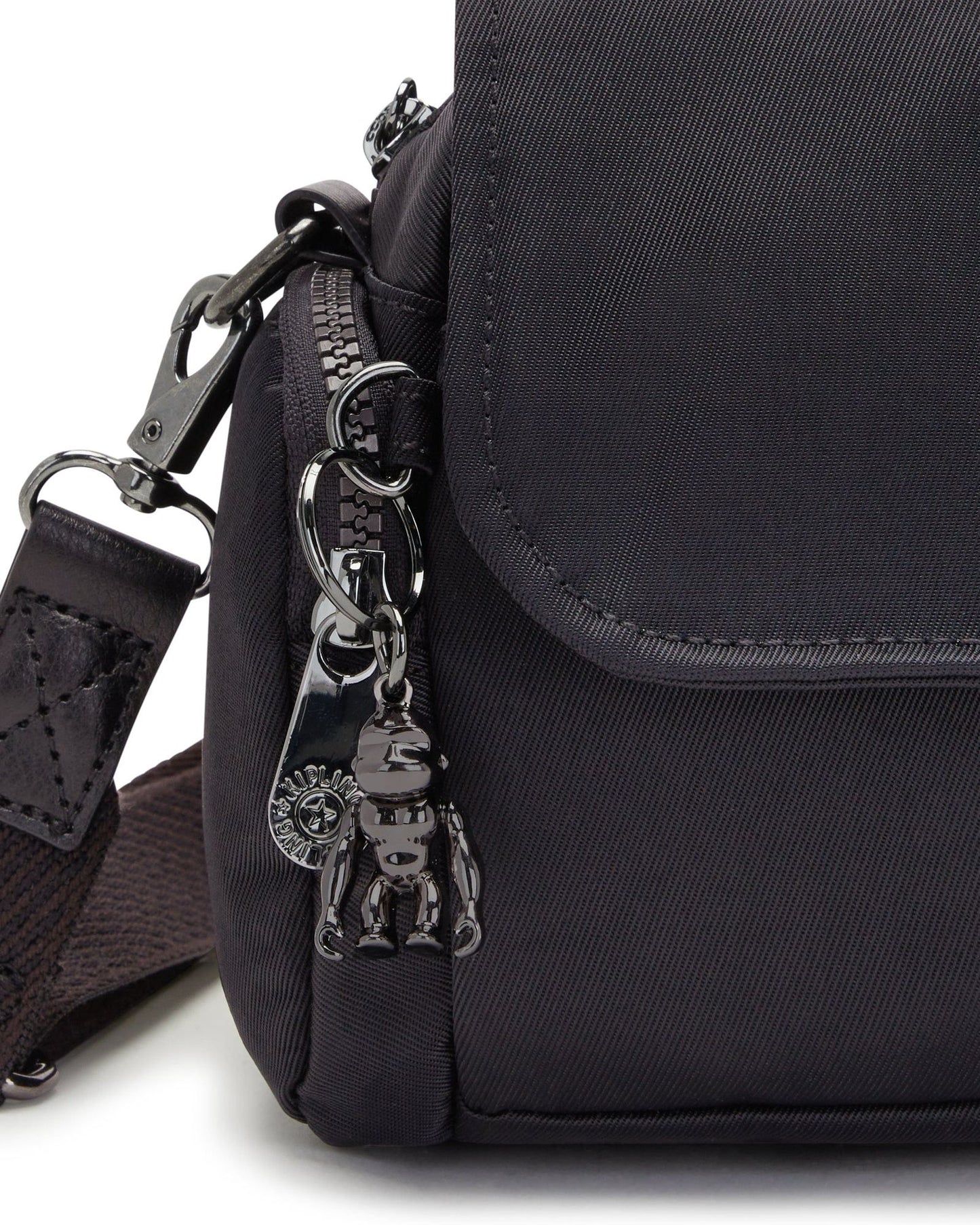 حقيبة كيبلينج دانيتا ريتش سوداء صغيرة كروس بودي C2I7422-53F