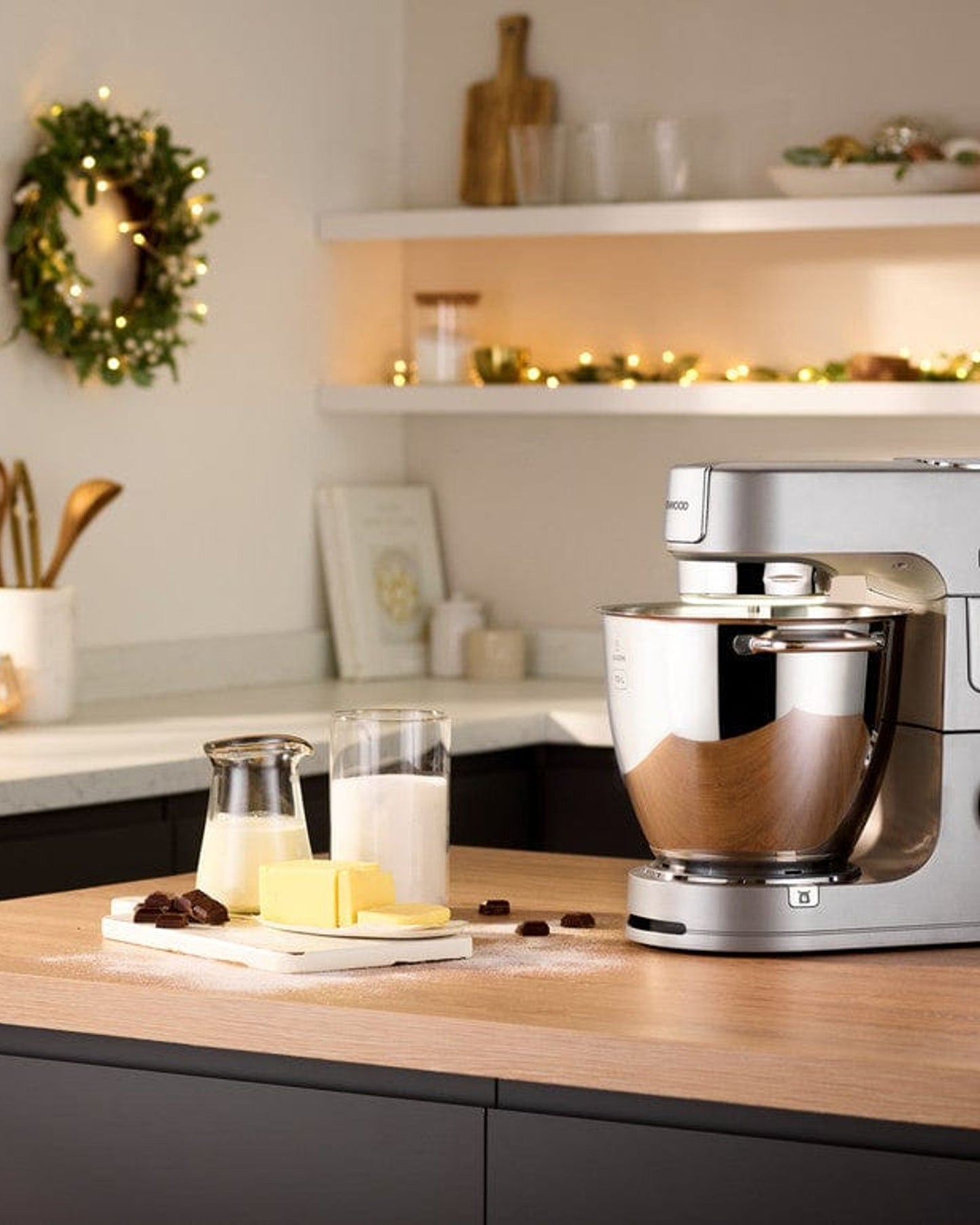 ماكينة المطبخ كينوود تيتانيوم شيف باتيسييه XL