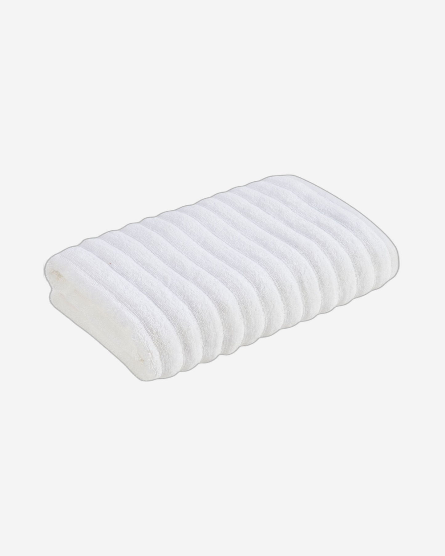 مجموعة مناشف الحمام والسجاد من كريستي "كينسينجتون" بيل باك باللون الأبيض