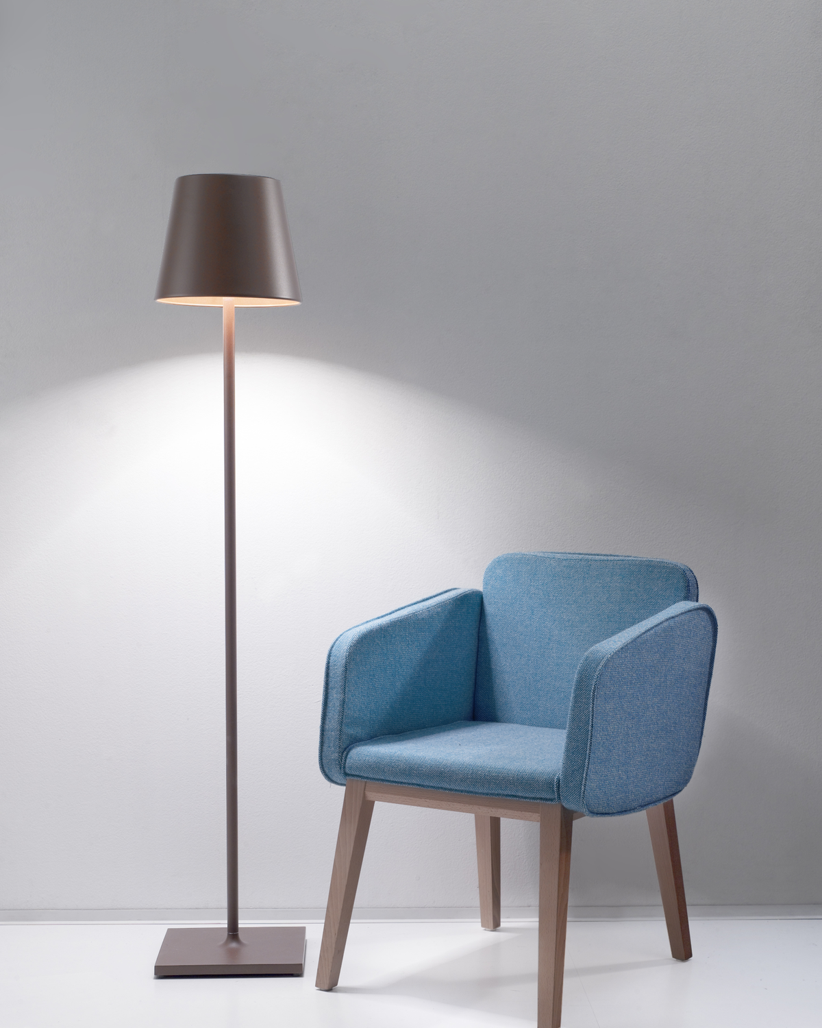 Zafferano Poldina Pro XXL Floor Lamp White