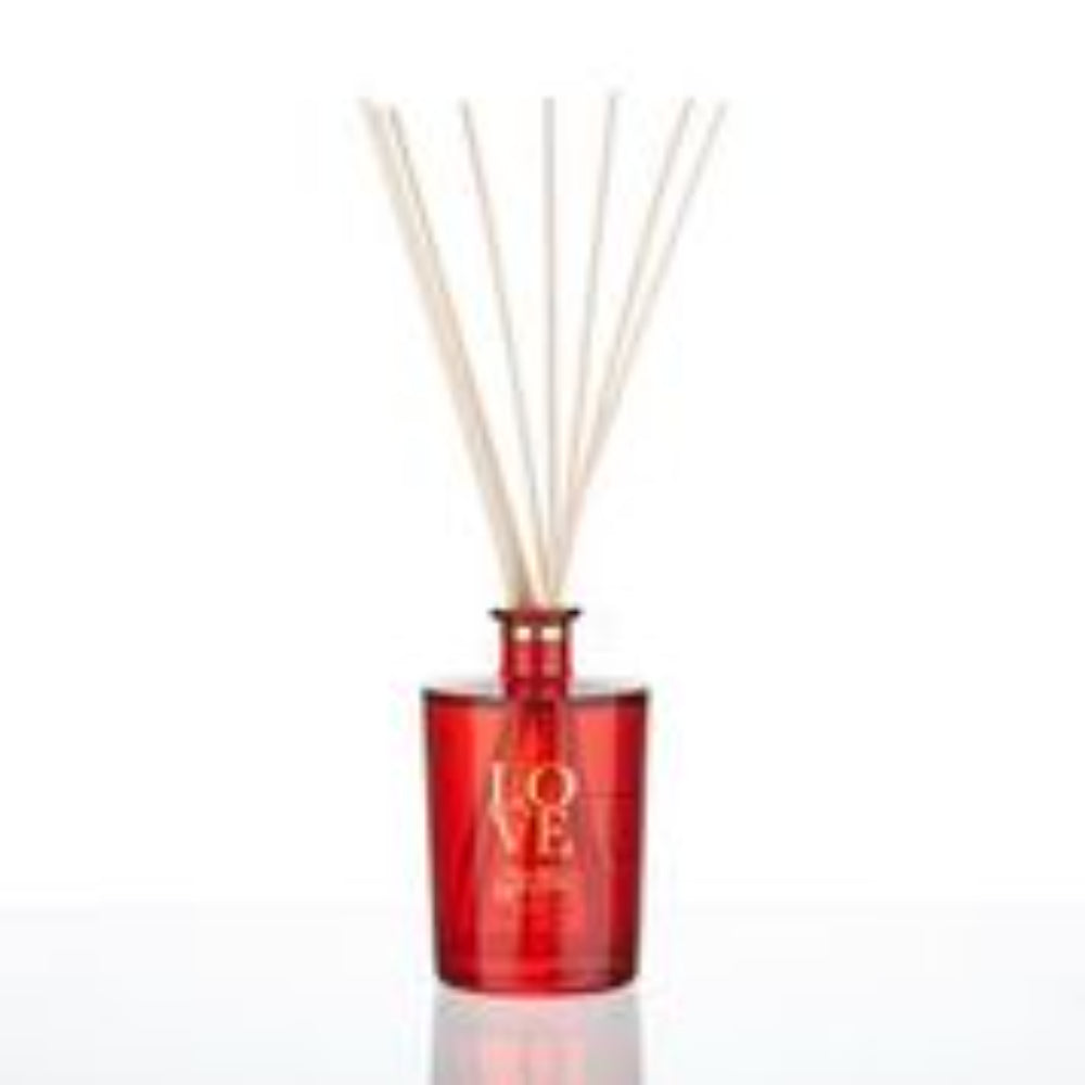 رذاذ الحب المسرحي