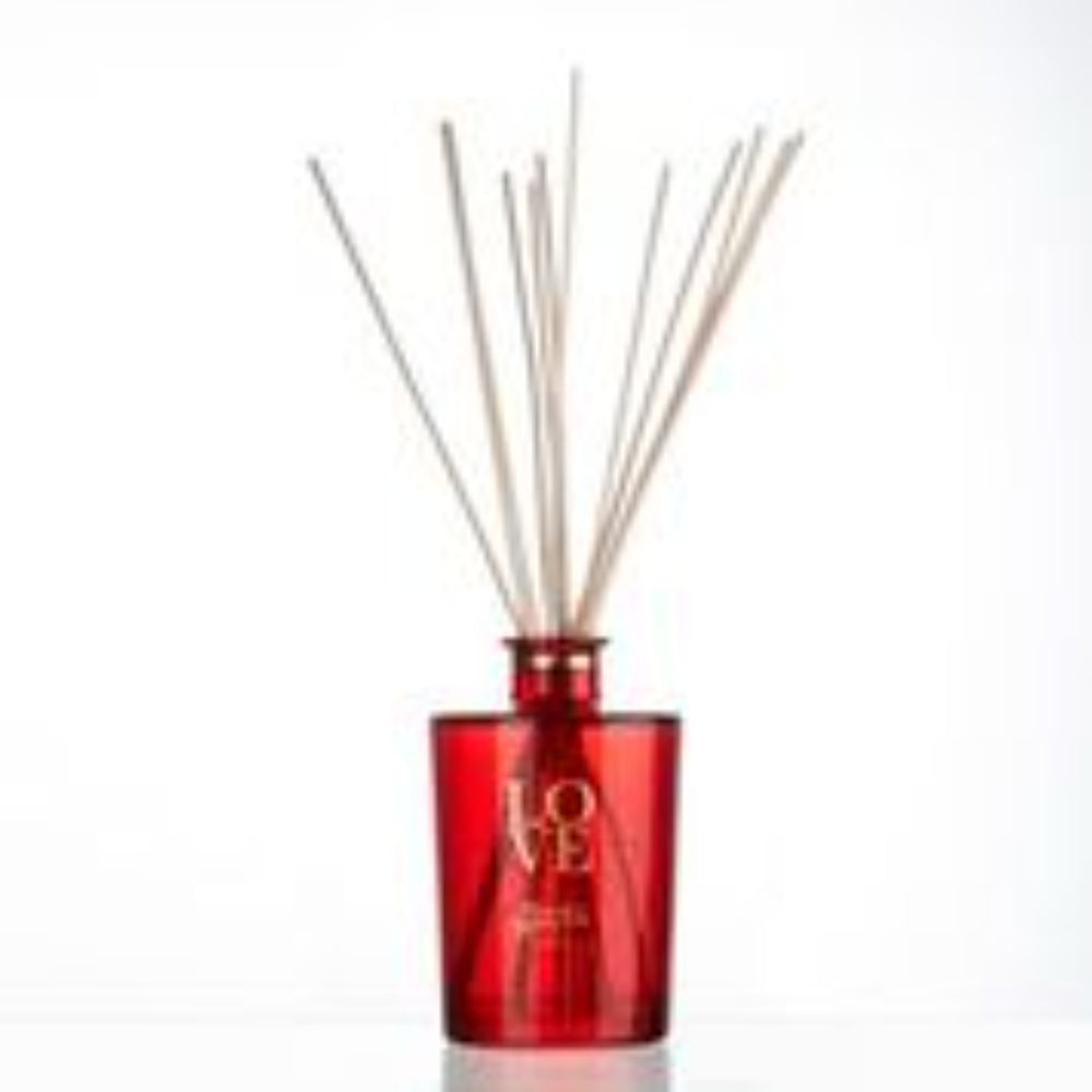 رذاذ الحب المسرحي