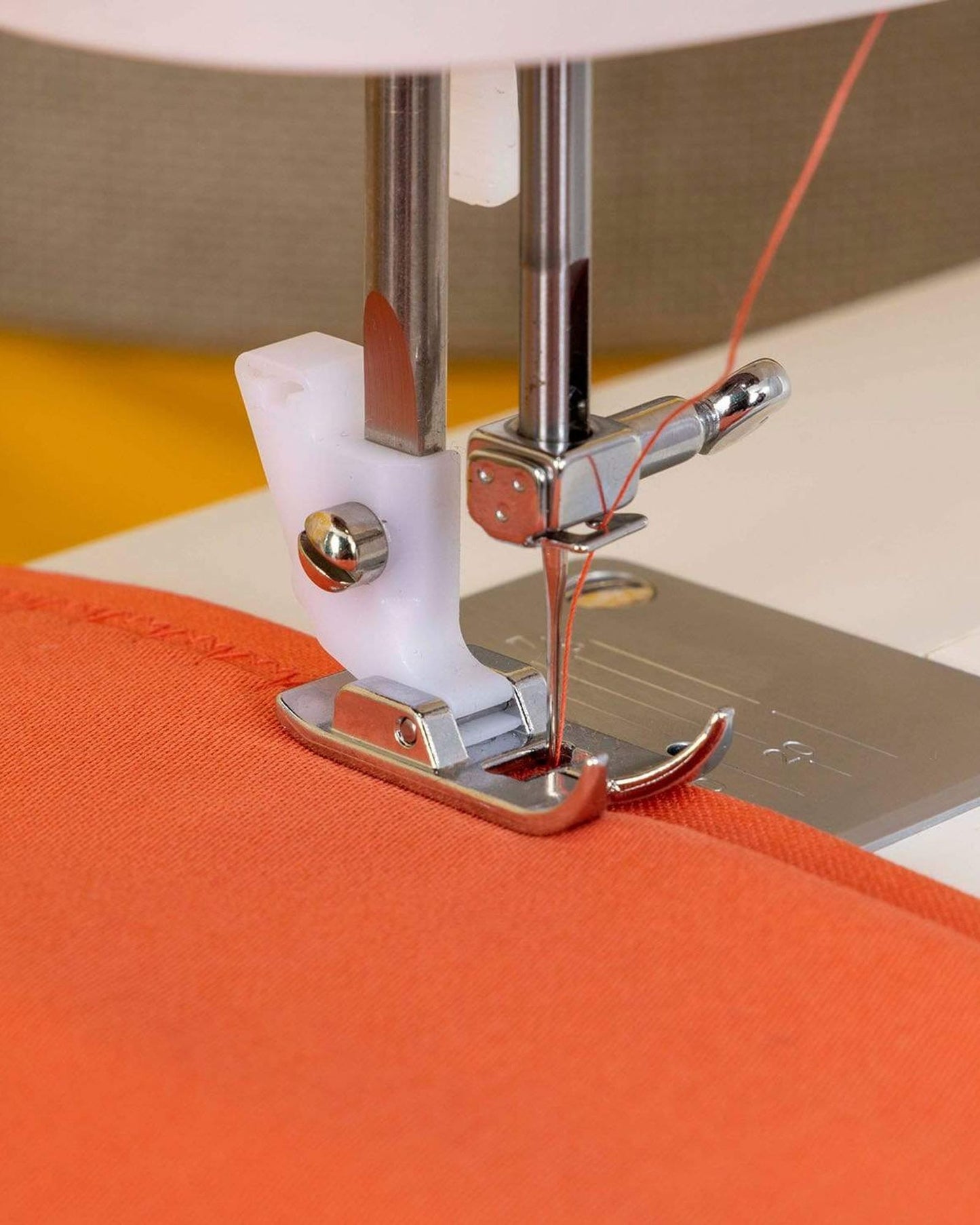 ماكينة الخياطة الميكانيكية سينجر M3305