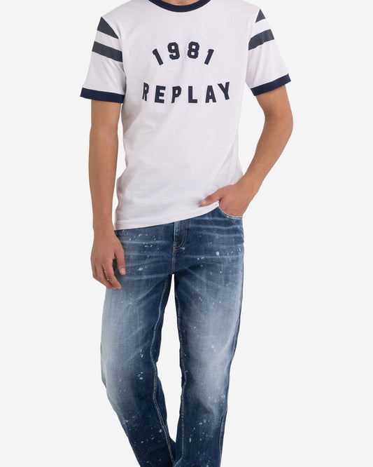 تي شيرت من القطن العضوي بطبعة عتيقة