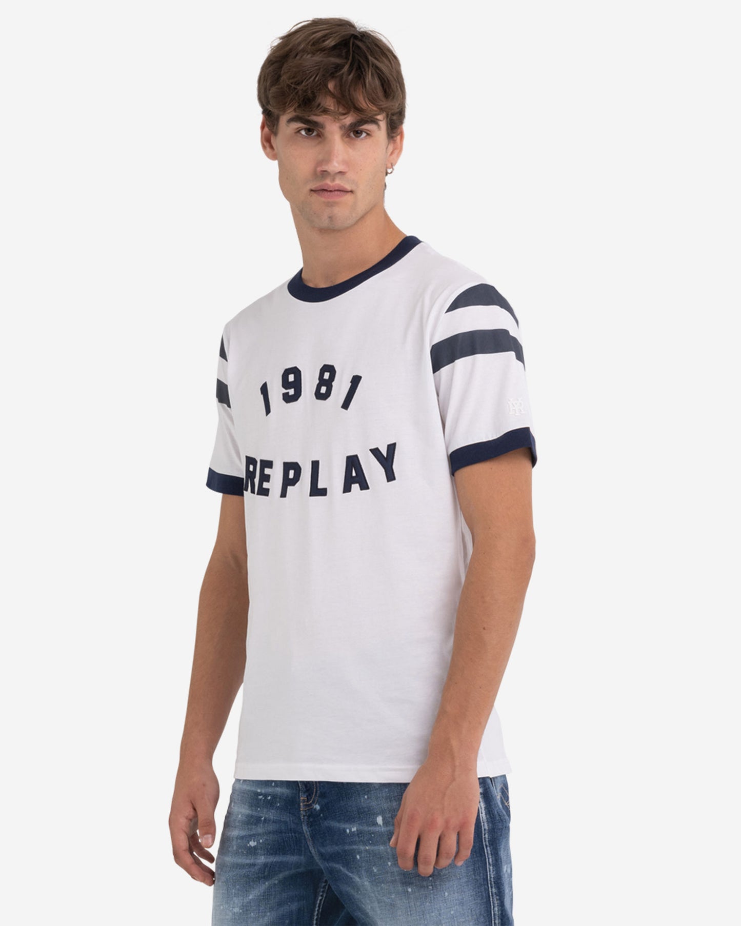 تي شيرت من القطن العضوي بطبعة عتيقة