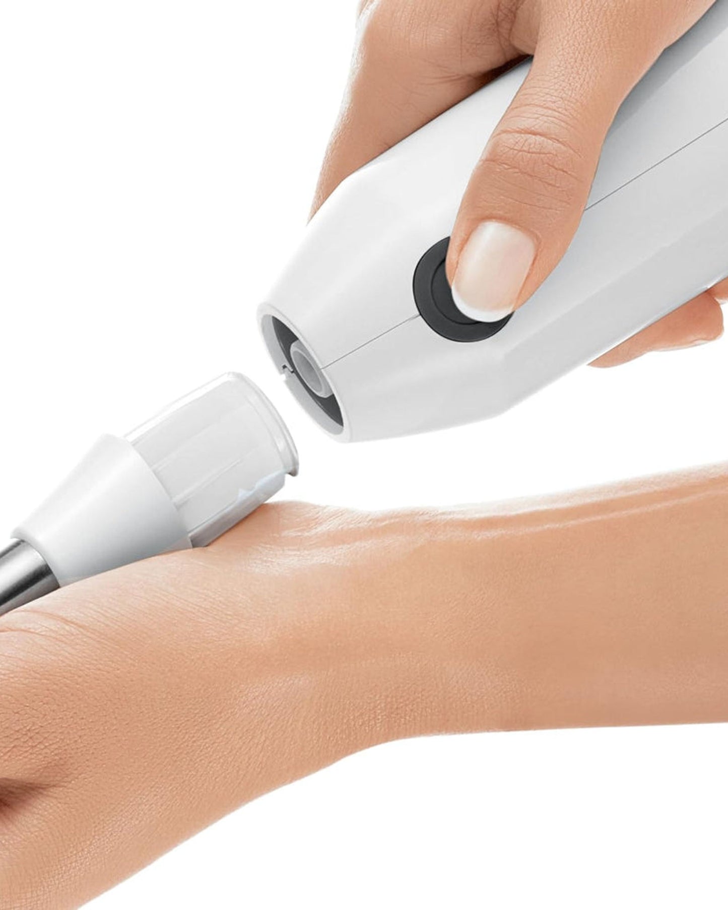 خلاط يدوي بوش بقوة 800 واط، مزود بـ 12 سرعة، شفرة كواترو توربو، ومفرمة وخفاقة - MS6CA4150G أبيض