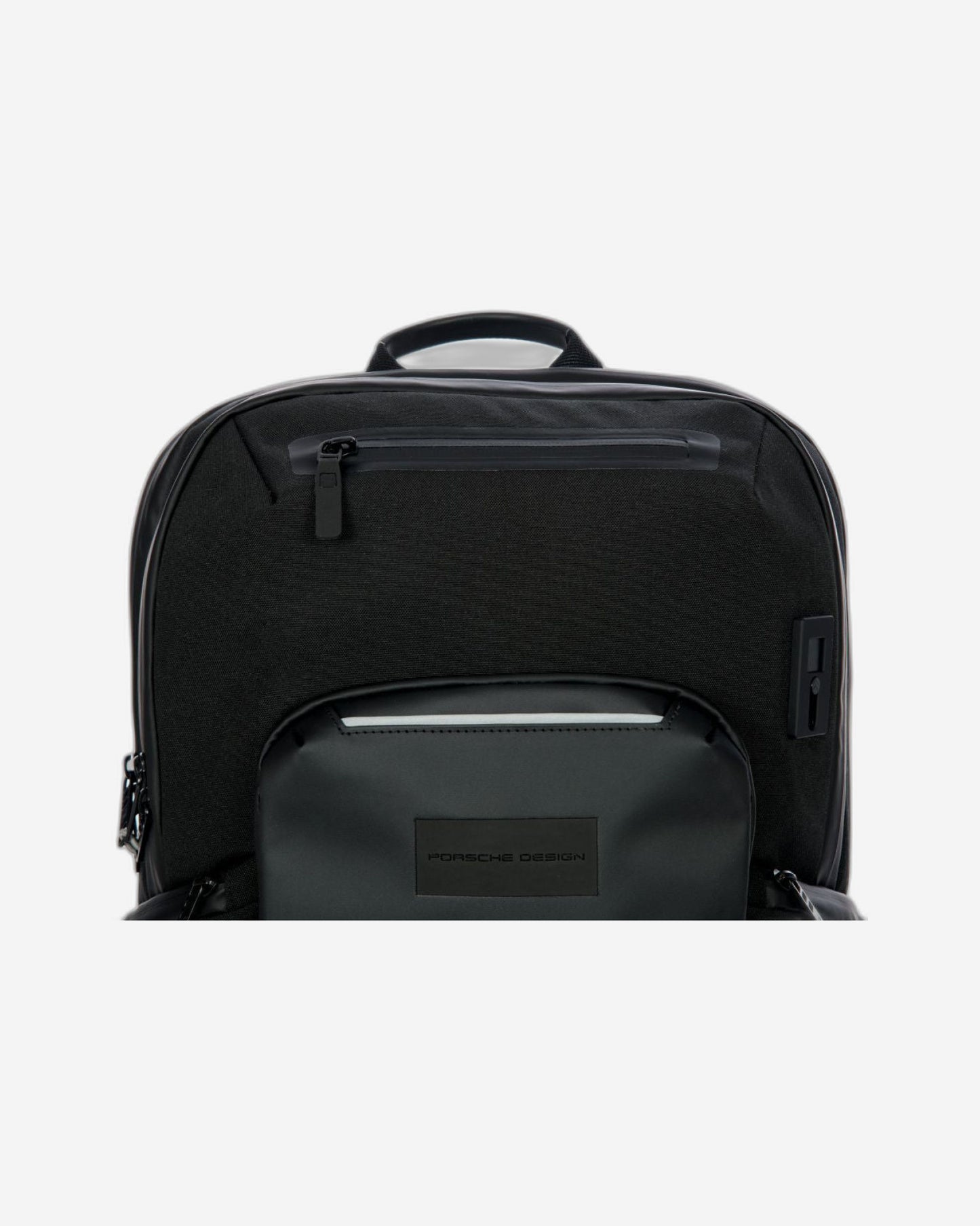 حقيبة ظهر بورشه ديزاين الحضرية الصديقة للبيئة