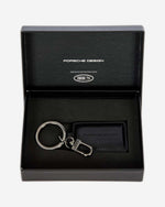 سلسلة مفاتيح مربعة من بورش ديزاين