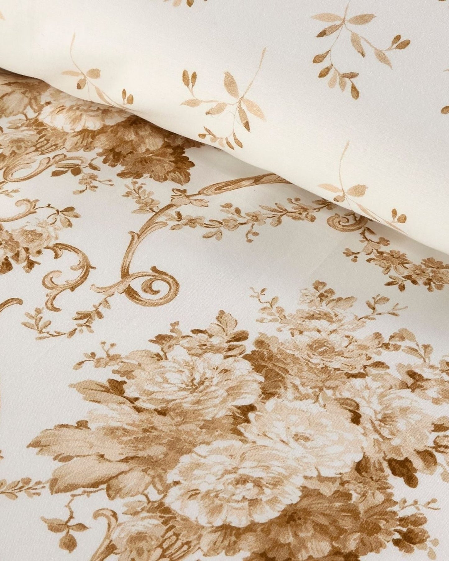 طقم غطاء لحاف كريستي باريس برونزي