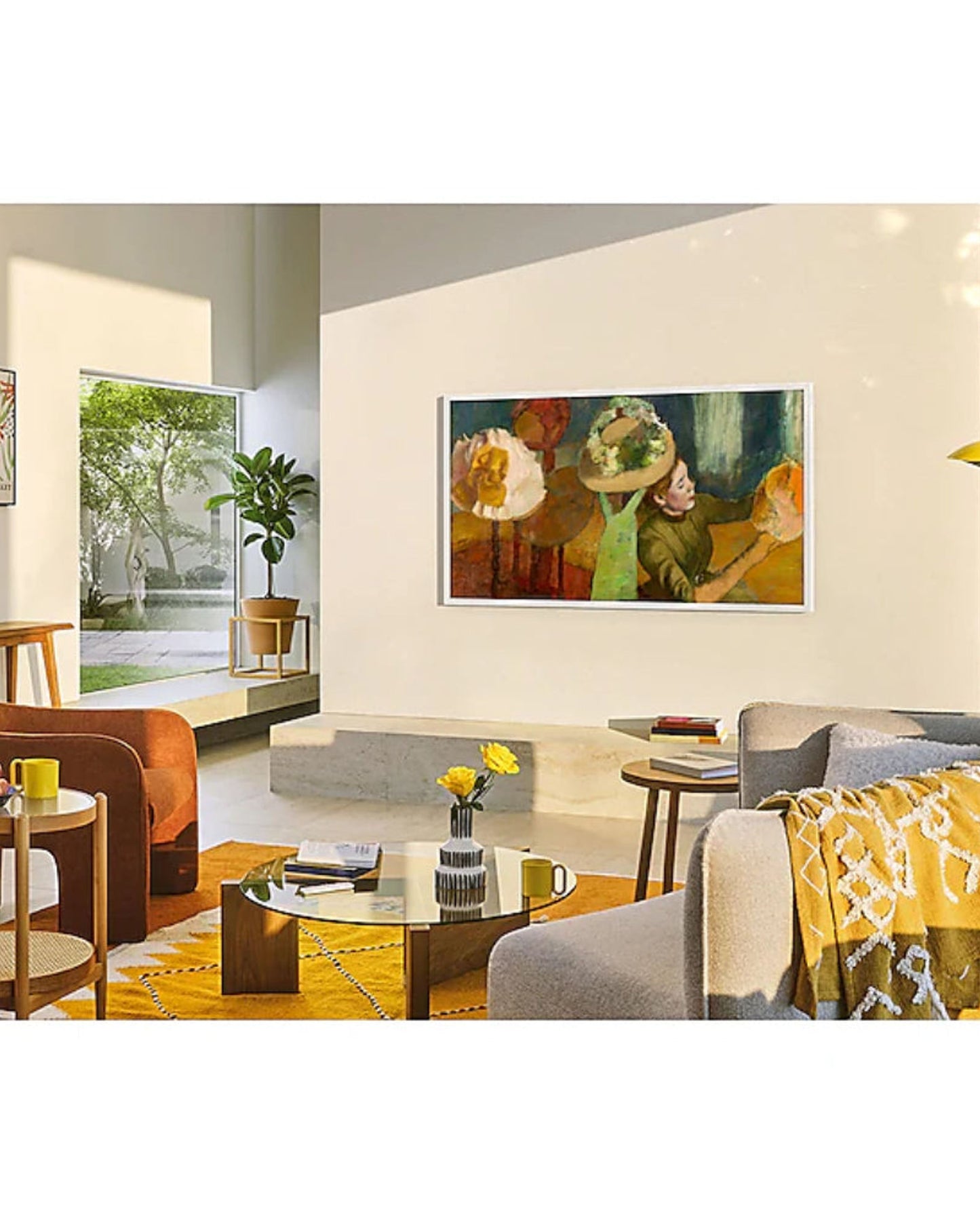 تلفزيون سامسونج الذكي QLED بإطار 4K مقاس 55 بوصة - QA55LS03FAUXZN | سلسلة لايف ستايل، وضع فني، إطار قابل للتخصيص