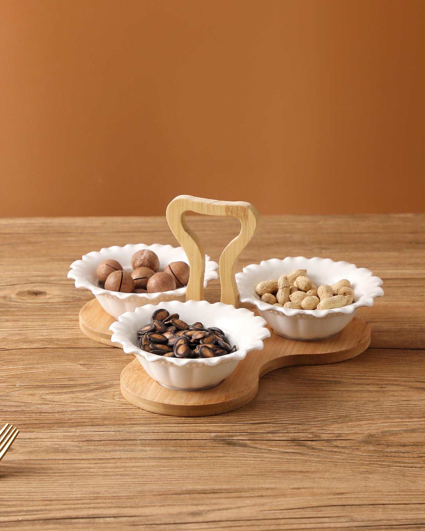 Shallow Porcelain Bowls with Bamboo Stand